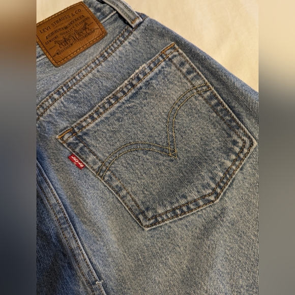 Levi's High Rise Deconstructed Button Fly Denim Skirt - Picture 11 of 14